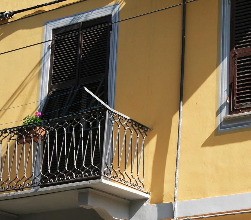 T T House Villa La Spezia Exterior photo